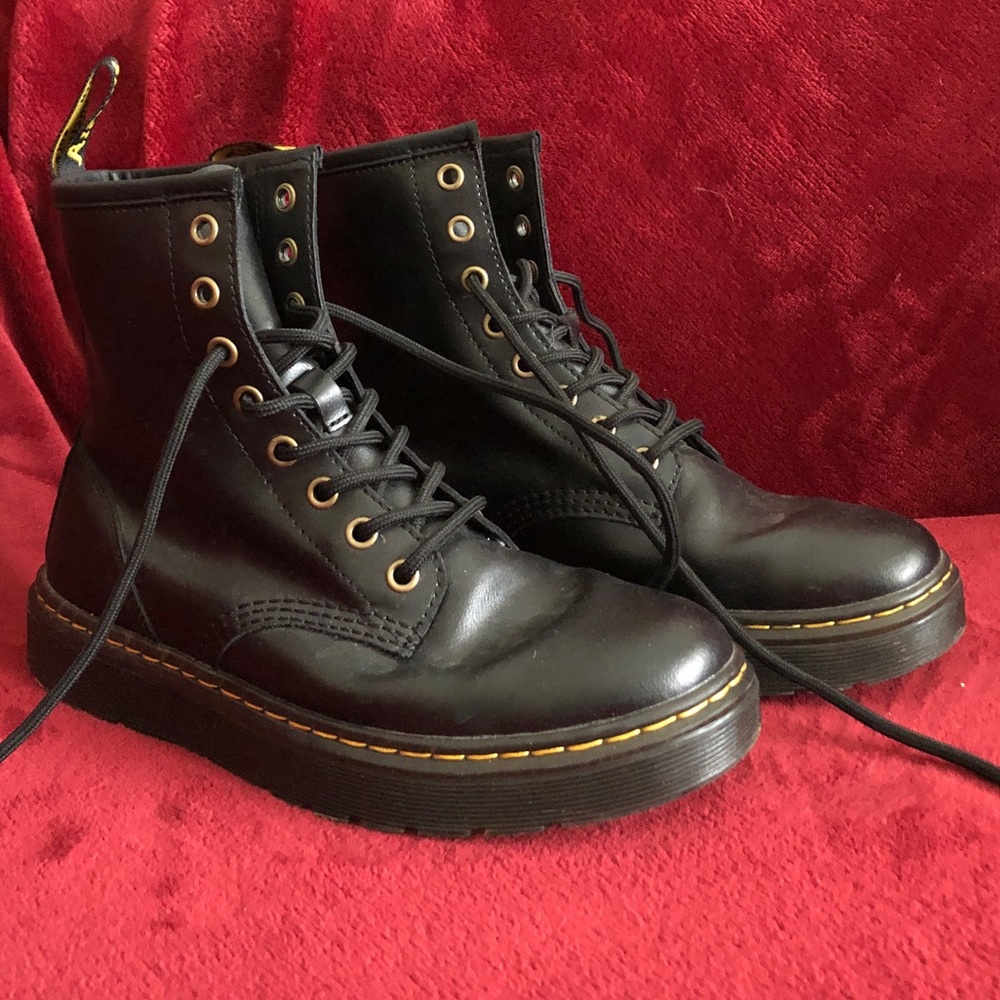 Dr. Martens size 6 women’s boots